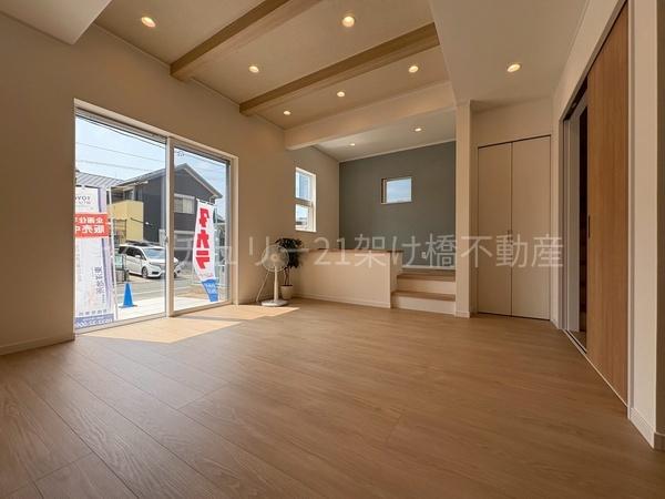 豊橋市西幸町　新築戸建（全１棟）