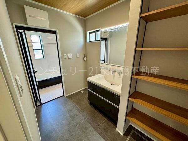 豊川市金屋橋町　新築戸建(全６棟)　４号棟