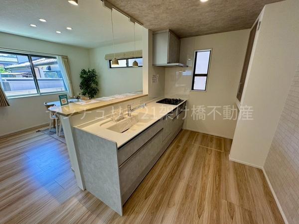 豊川市御油町河原畑　新築戸建(全４棟)　１号棟