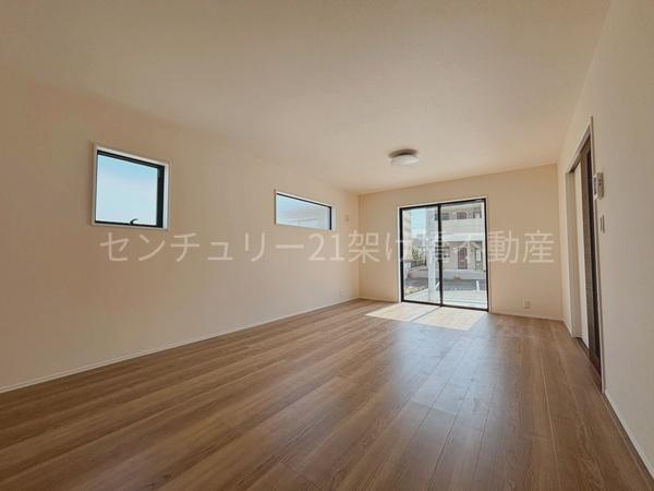 豊橋市牛川薬師町58期 新築戸建(全3棟) 3号棟(リビング)