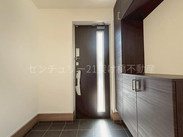 豊橋市牛川薬師町58期 新築戸建(全3棟) 3号棟(玄関)