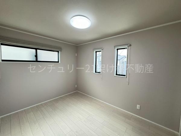豊川市金屋元町一丁目　新築戸建（全６棟）２号棟