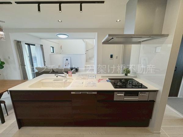 豊川市金屋元町一丁目　新築戸建（全６棟）２号棟