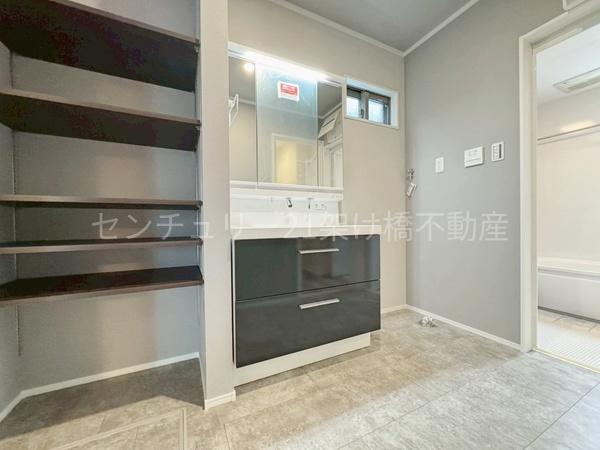 豊川市金屋元町一丁目　新築戸建（全６棟）４号棟