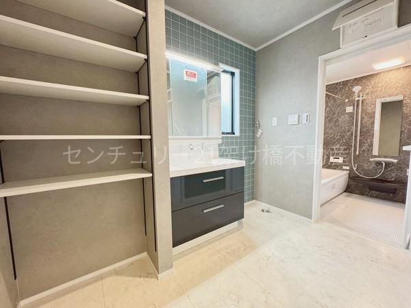 豊川市金屋元町一丁目　新築戸建（全６棟）６号棟