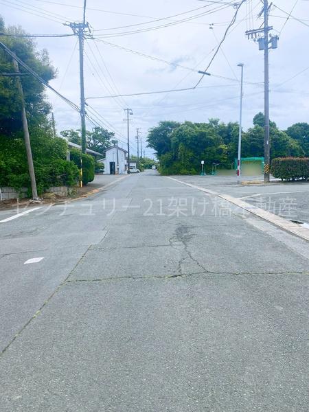 豊橋市伊古部町字多岸田　店舗兼住宅