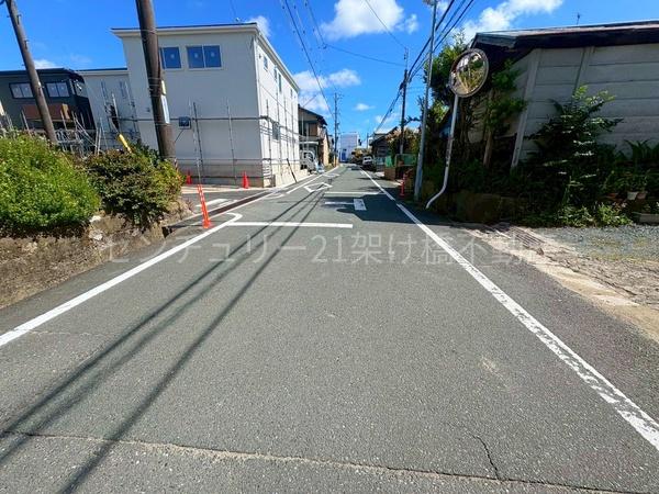 豊橋市前芝町５８期　新築戸建（全３棟）１号棟
