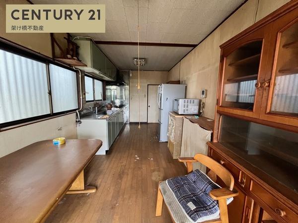 豊橋市船町の中古一戸建て(リビング)