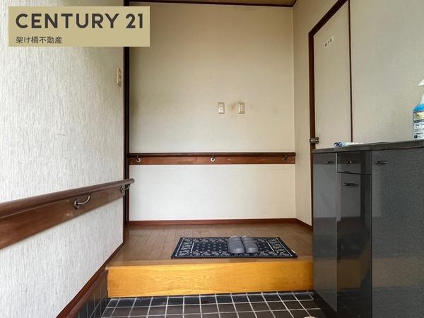 豊橋市船町の中古一戸建て(玄関)