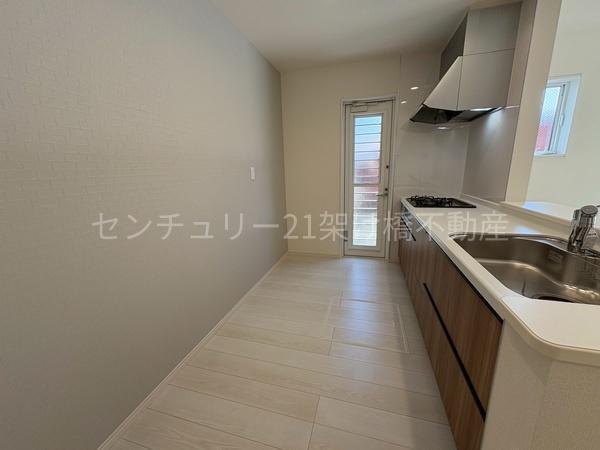 豊川市国府町豊成５８期　新築戸建（全３棟）３号棟