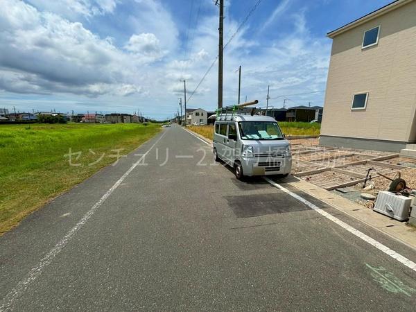 豊川市国府町豊成５８期　新築戸建（全３棟）３号棟