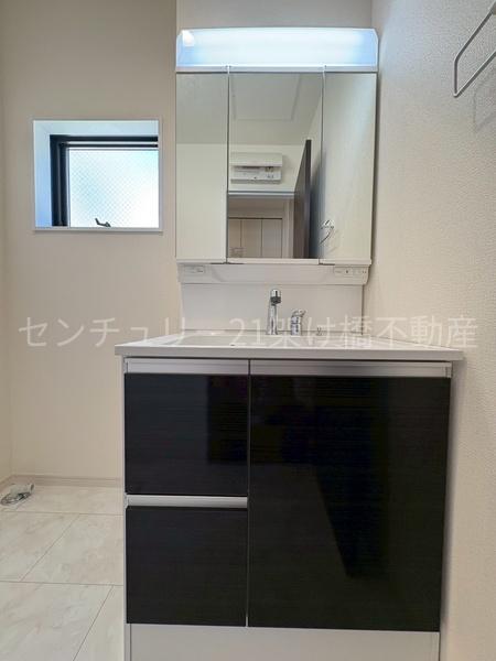 豊川市国府町豊成５８期　新築戸建（全３棟）２号棟
