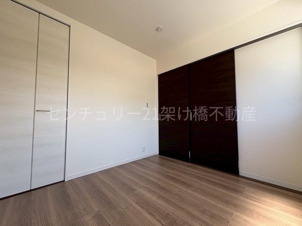 豊川市国府町豊成５８期　新築戸建（全３棟）２号棟