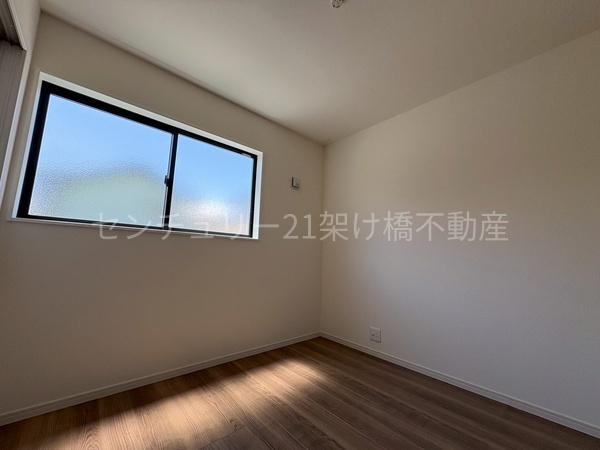 豊川市国府町豊成５８期　新築戸建（全３棟）２号棟