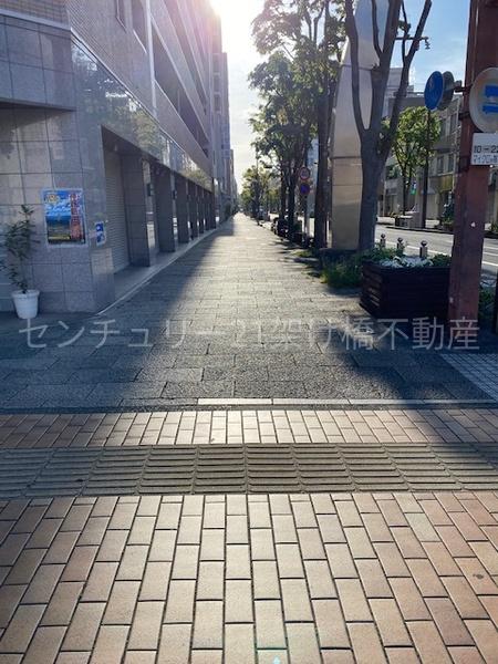 アルバックス広小路