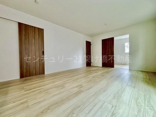 豊橋市下地町23-1期(全６棟)３号棟　リナージュ