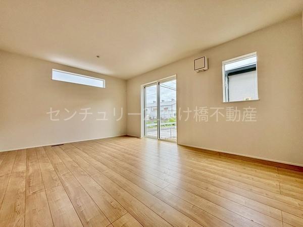 豊橋市下地町23-1期(全６棟)４号棟　リナージュ
