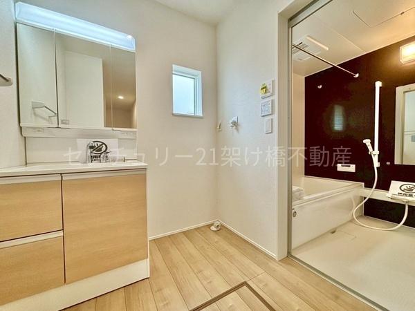 豊橋市下地町23-1期(全６棟)４号棟　リナージュ