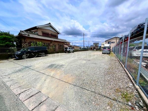 豊川市宿町白山　土地（資材置場用地）