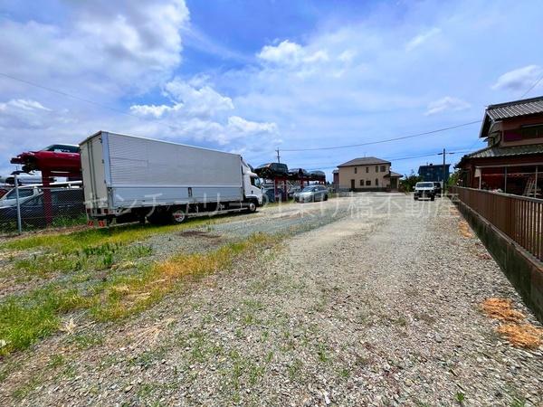 豊川市宿町白山　土地（資材置場用地）