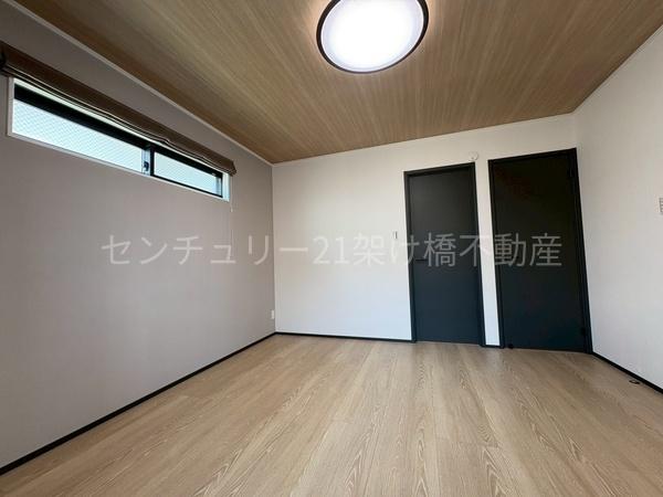 豊川市新宿町一丁目　新築戸建（全３棟）２号棟