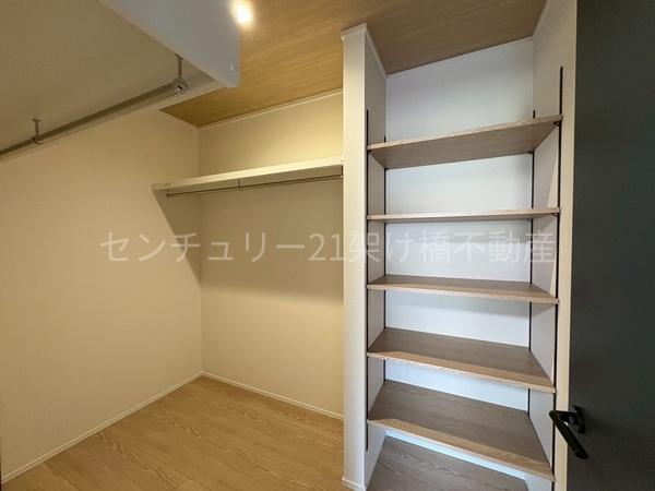 豊川市新宿町一丁目　新築戸建（全３棟）２号棟