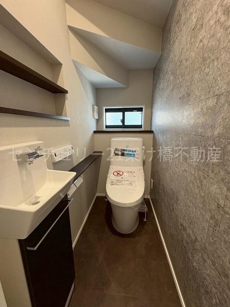 豊川市萩山町１丁目　新築戸建（全２棟）１号棟