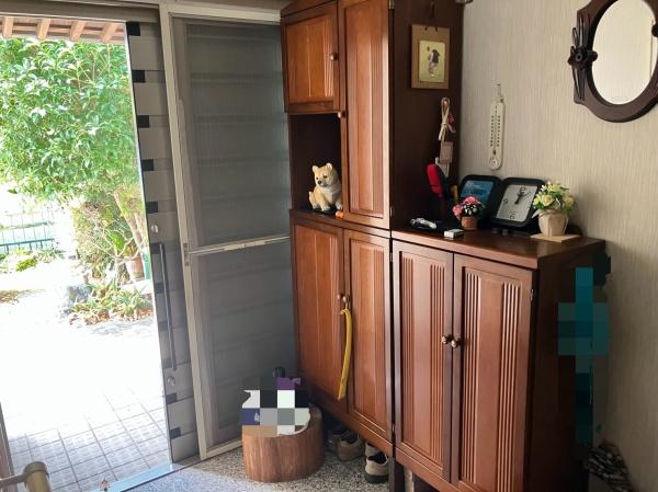 豊川市美園2丁目の中古一戸建て(玄関)