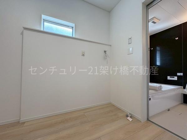 豊橋市北島町第2　新築戸建（全3棟）2号棟