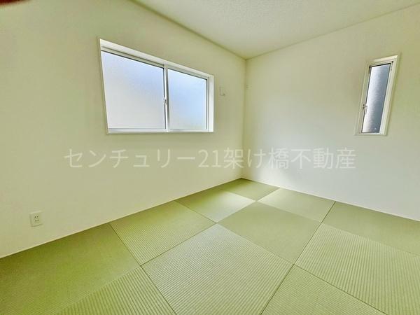 豊川市伊奈町第23　新築戸建（全６棟）１号棟クレイドル