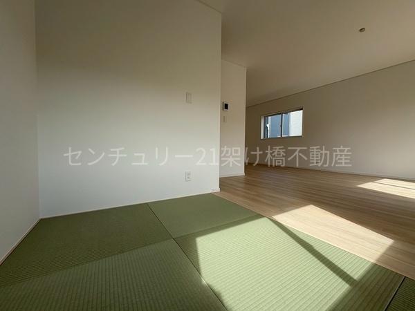 豊川市伊奈町第23　新築戸建（全６棟）３号棟クレイドル