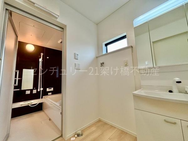 豊橋市梅薮西町第4　新築戸建（全３棟）１号棟クレイドル