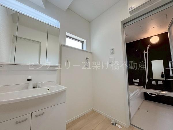 豊橋市梅薮西町第4　新築戸建（全３棟）３号棟クレイドル