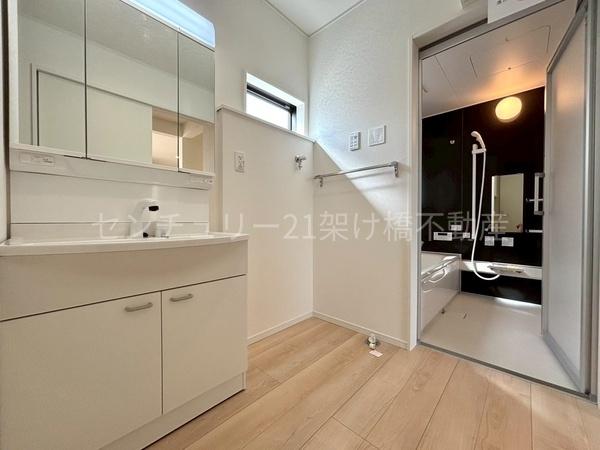 蒲郡市大塚町第12　新築戸建（全３棟）２号棟クレイドル