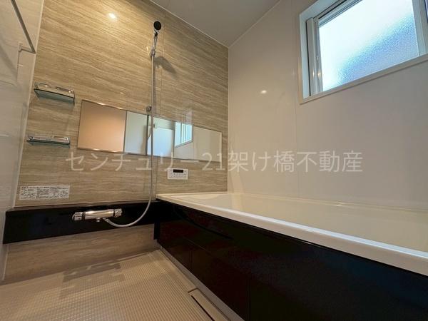 豊川市萩山町一丁目1期(全4棟)2号棟(バス)