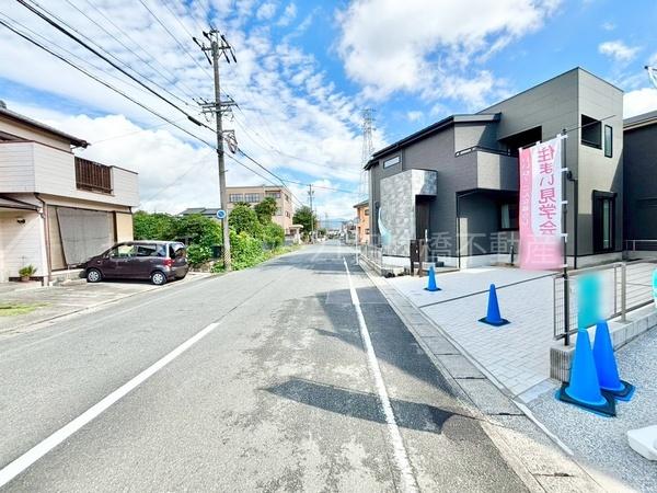 豊川市八幡町弥五郎2(全5棟)5号棟 新築戸建(前面道路含む現地写真)