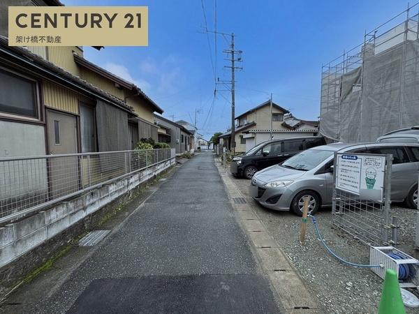 豊川市御津町御馬東第2 新築戸建(全2棟)2号棟(前面道路含む現地写真)
