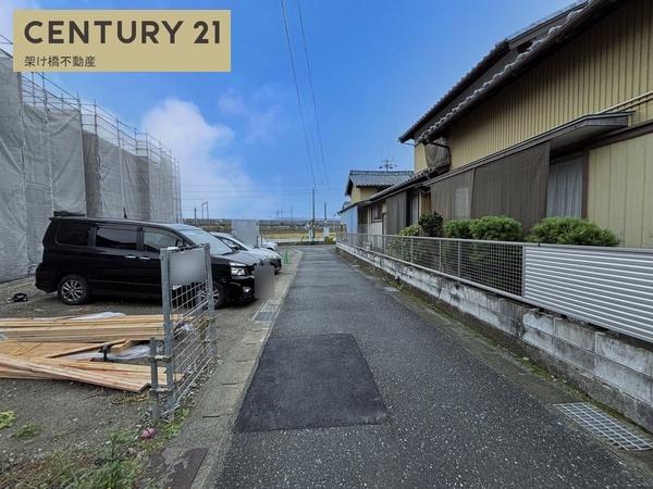 豊川市御津町御馬東第2 新築戸建(全2棟)2号棟(前面道路含む現地写真)