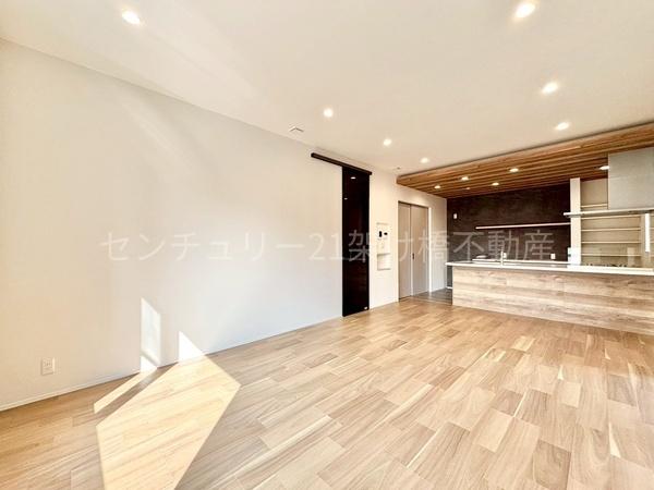 豊橋市牛川通２　新築戸建（全４棟）１号棟