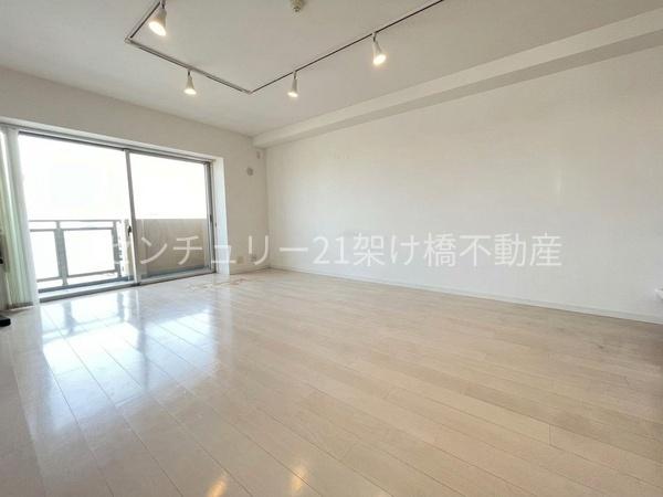 ピュアライフ潮崎