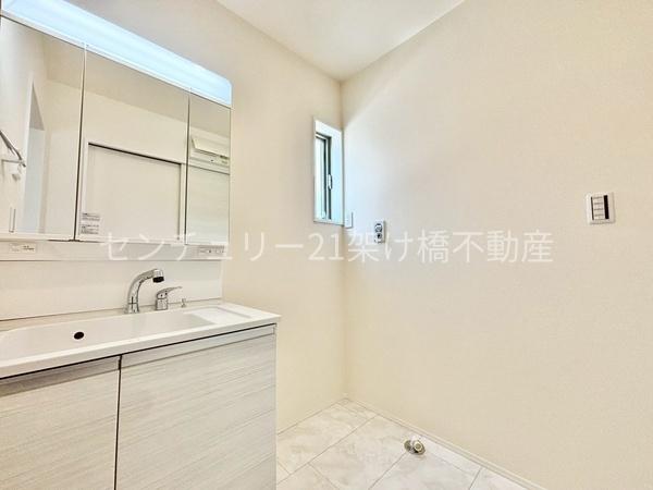 田原市神戸町東大坪　新築戸建（全４棟）３号棟
