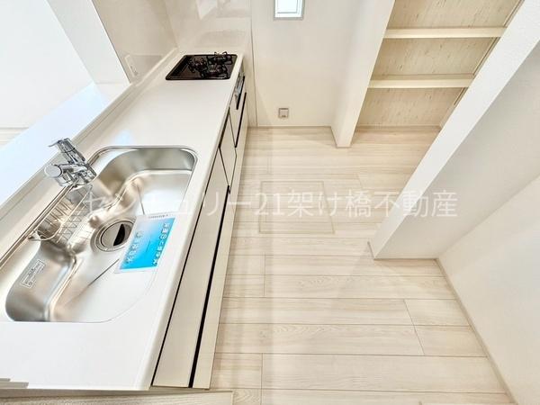 豊橋市佐藤４丁目　新築戸建　(全４棟)２号棟