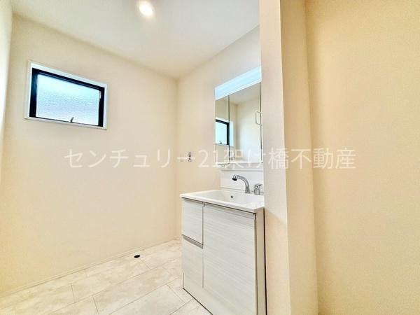 豊橋市高洲町第1期　新築戸建　全3棟　2号棟