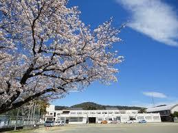 豊橋市雲谷町字八尻の中古一戸建て(豊橋市立谷川小学校)