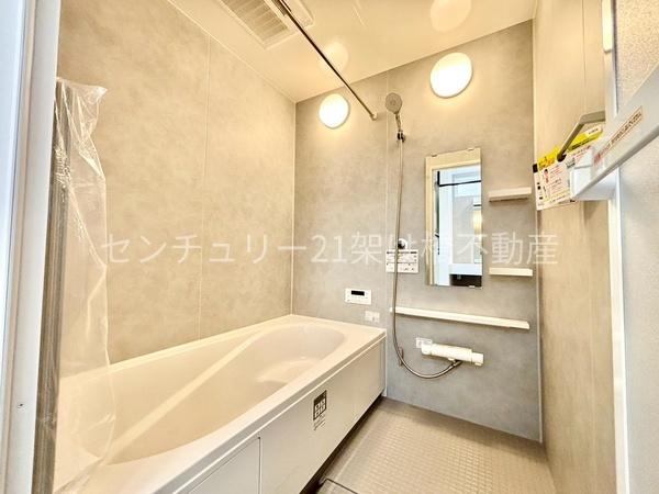 豊橋市新栄町南小向　新築戸建　全１棟