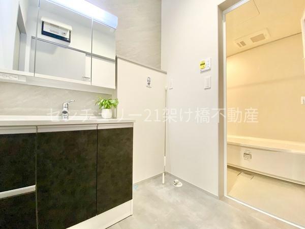 豊橋市飯村北　新築戸建　全３棟　２号棟