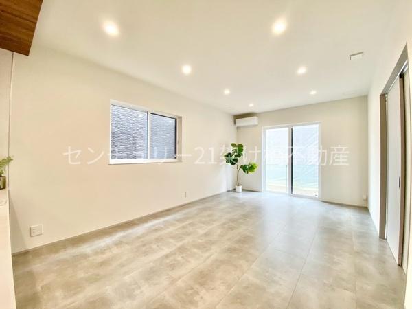 豊橋市飯村北　新築戸建　全３棟　２号棟