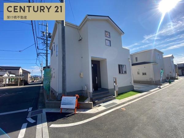 豊川市三蔵子町新築戸建(全11棟)１号棟グラファーレ