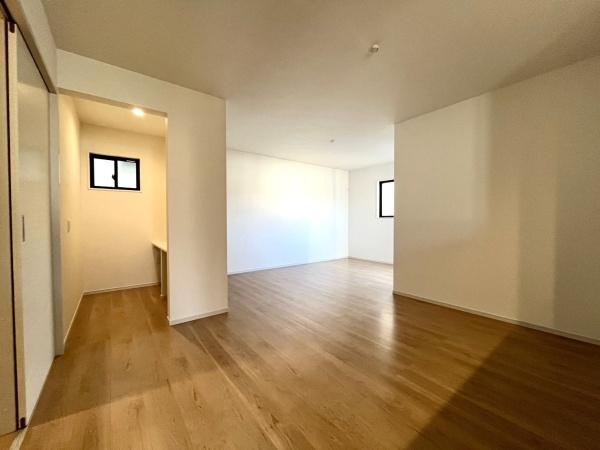 名古屋市中村区郷前町２丁目の新築一戸建