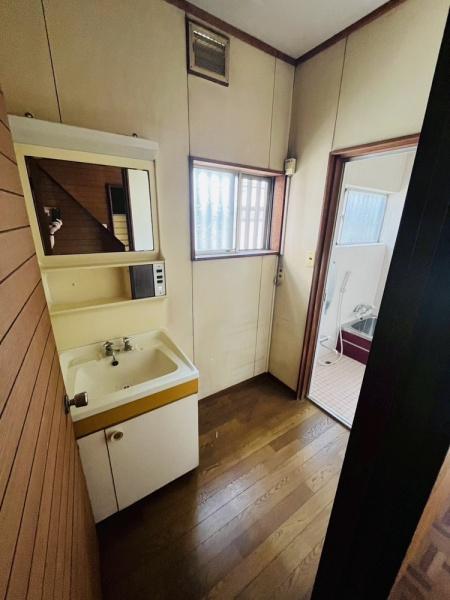 小牧市大字間々原新田の中古一戸建て